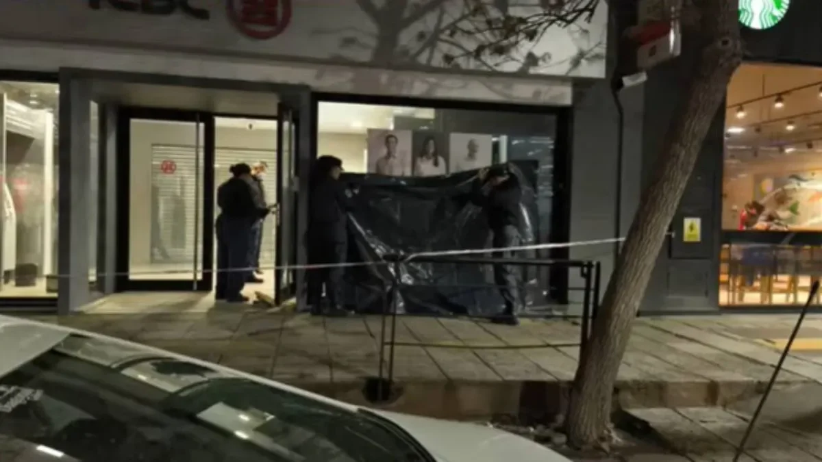 Fallece hombre en situación de calle en un cajero automático de Neuquén