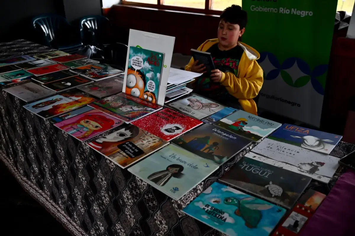 Festival en Bariloche promueve el amor por la lectura a través de cuentos y actividades interactivas