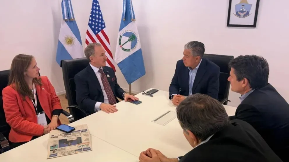 Figueroa busca atraer inversiones de EE. UU. para potenciar Vaca Muerta en Neuquén