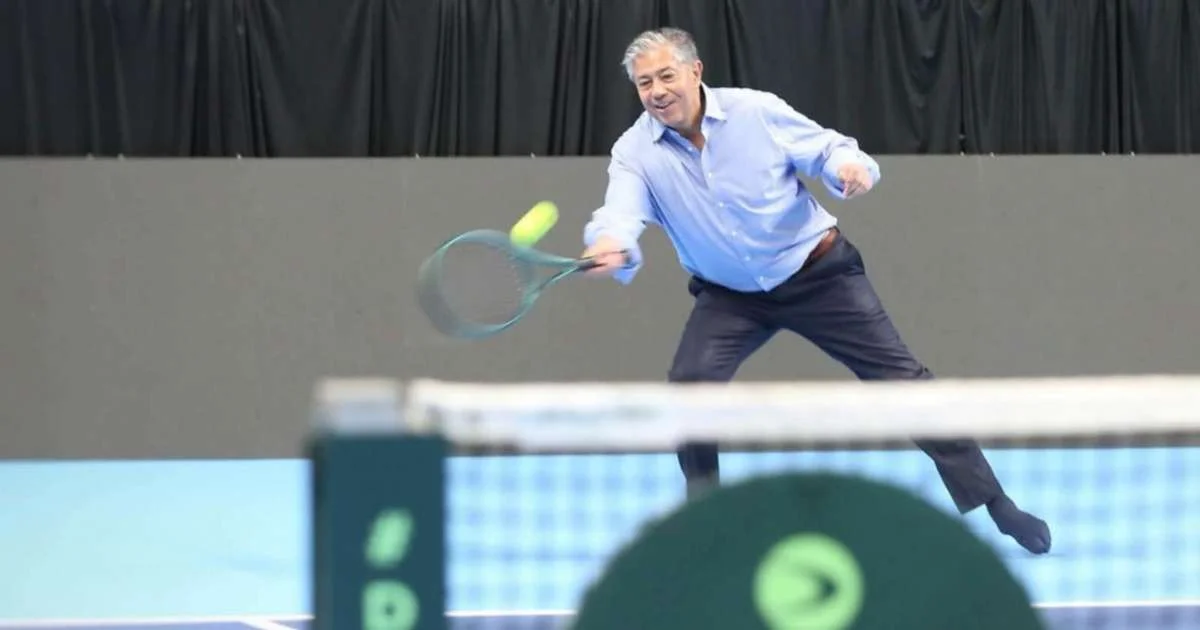 Figueroa entrena con los jugadores argentinos previo a la Copa Davis