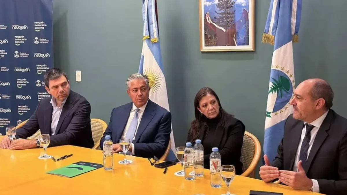 Figueroa impulsa mejoras viales en Vaca Muerta con apoyo de petroleras