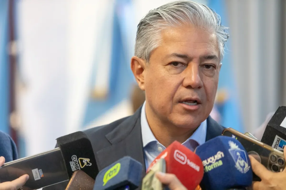 Figueroa negocia financiamiento con petroleras para mejorar rutas en Neuquén