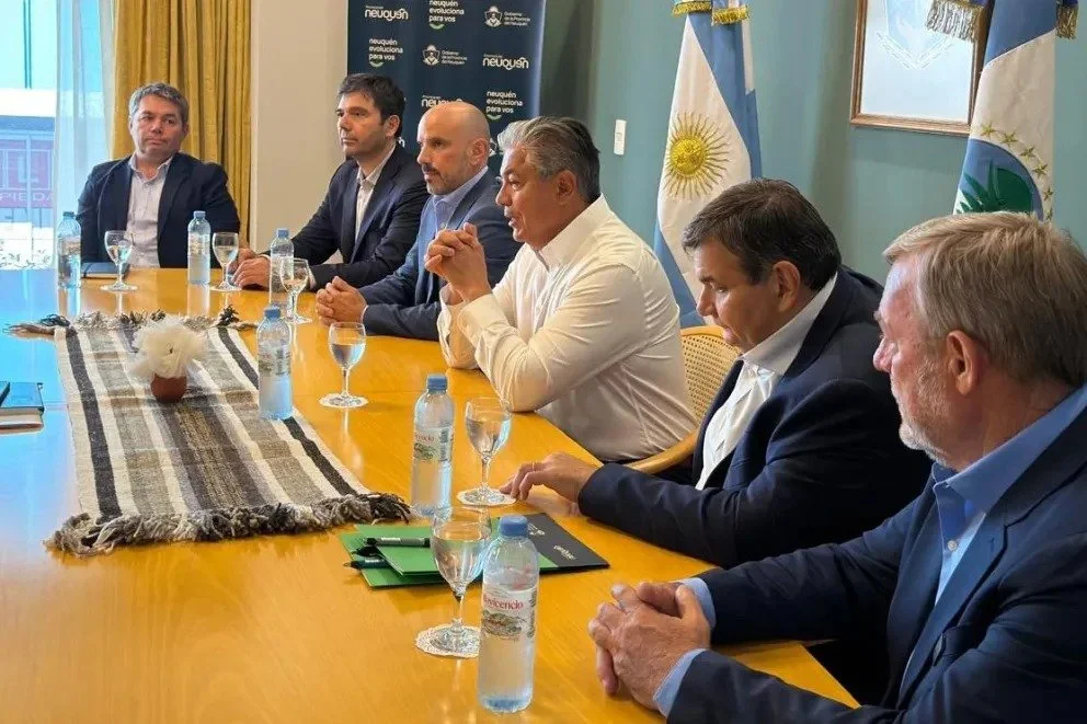 Figueroa reunió nuevamente a la Mesa de Competitividad de Vaca Muerta