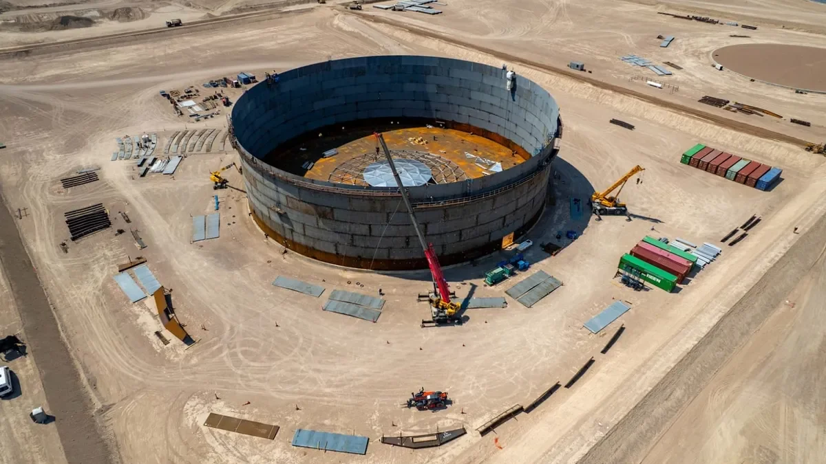 Finaliza con éxito la prueba hidráulica del tanque de almacenamiento en Allen