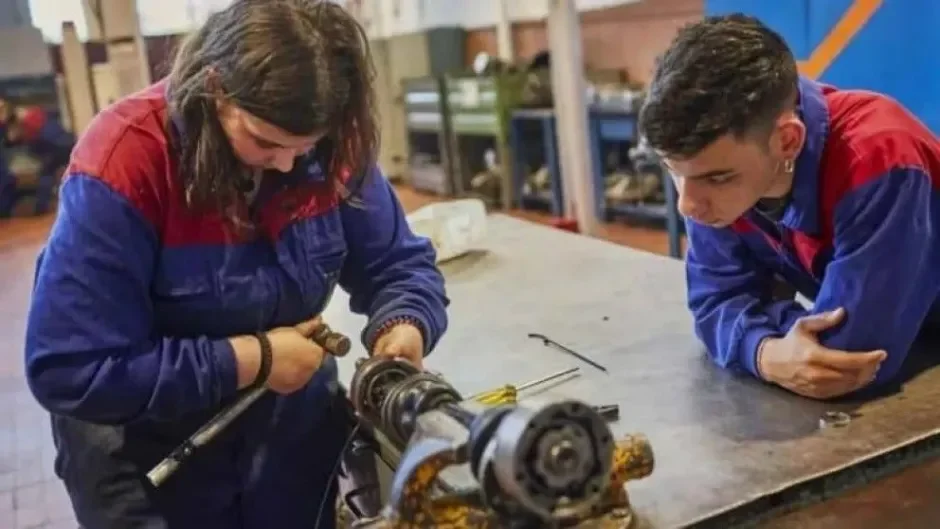 Fórmula Lanín impulsa la educación técnica en movilidad eléctrica en la región
