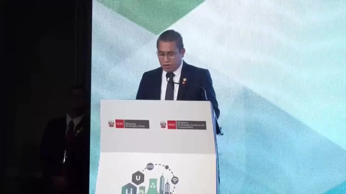 Foro internacional en Perú destaca el papel del uranio y litio en la transición energética