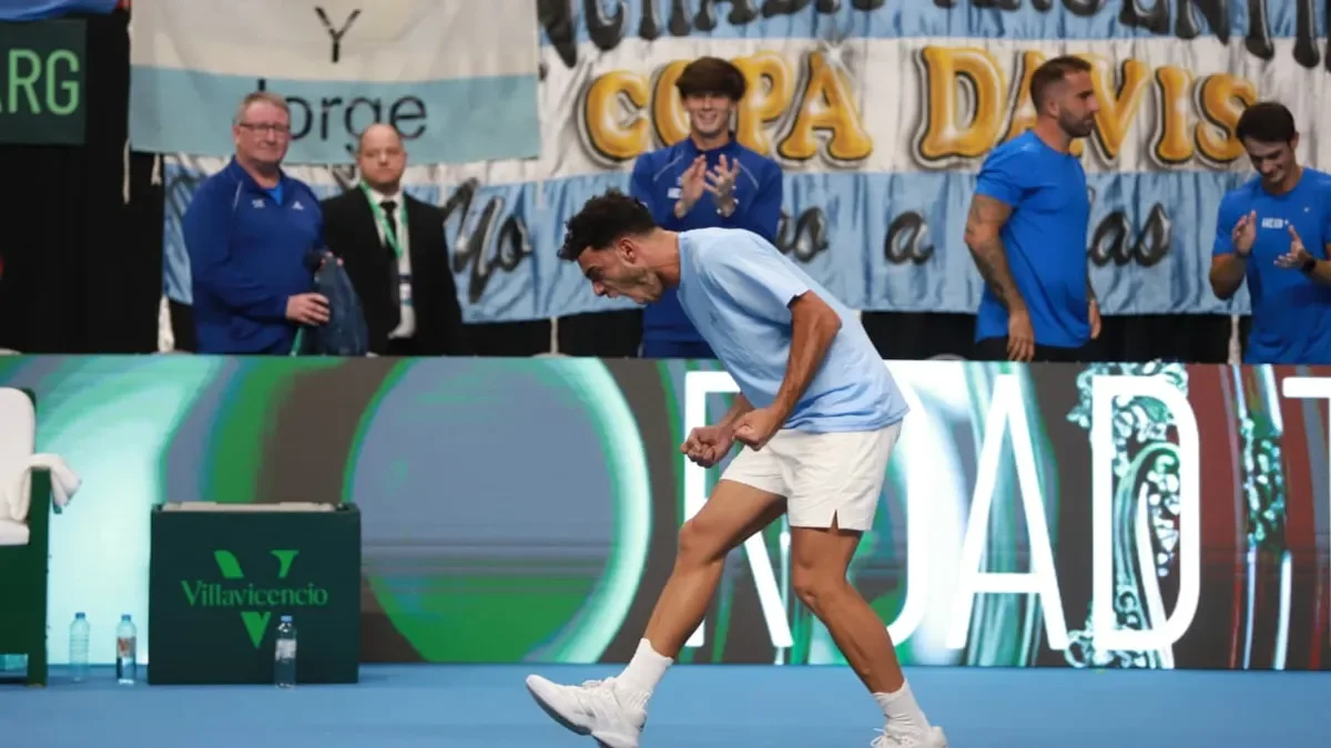 Francisco Cerúndolo deslumbró en el Ruca Che con su talento y potencia