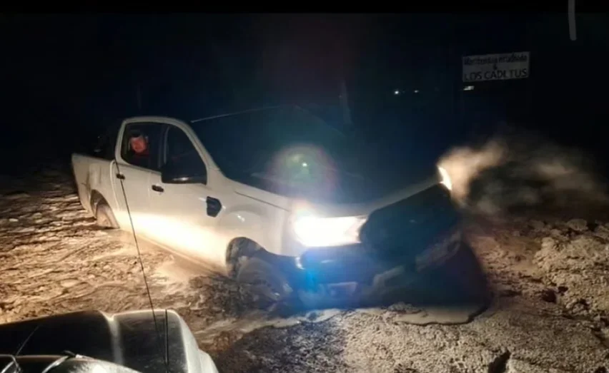 Fuerte tormenta con granizo aísla a Los Catutos y complica el acceso a la zona