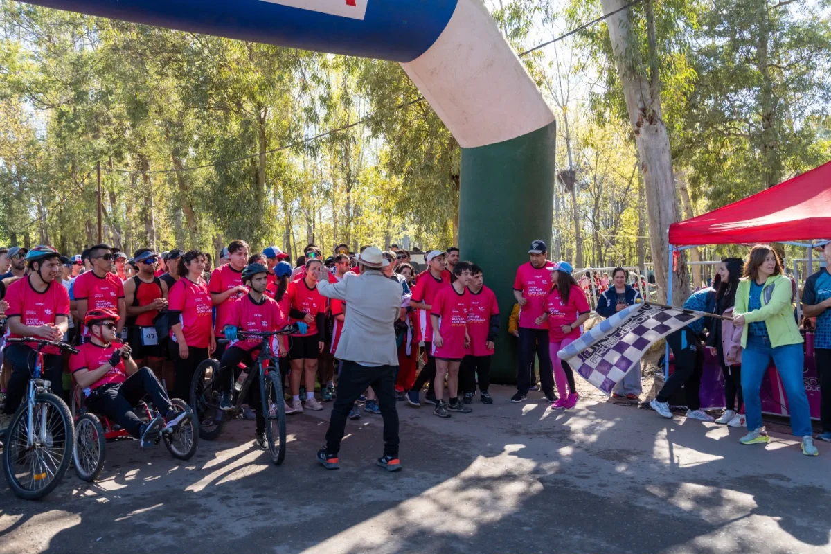 Gran participación en el Duatlón Copa Ciudad de Plottier: más de 300 atletas y mil asistentes