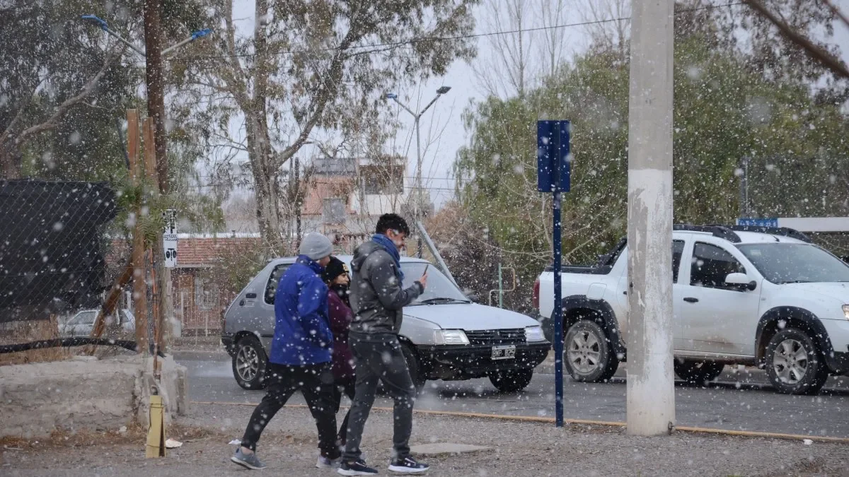 Heladas en Neuquén: se anticipan bajas temperaturas y posibles nevadas esta semana
