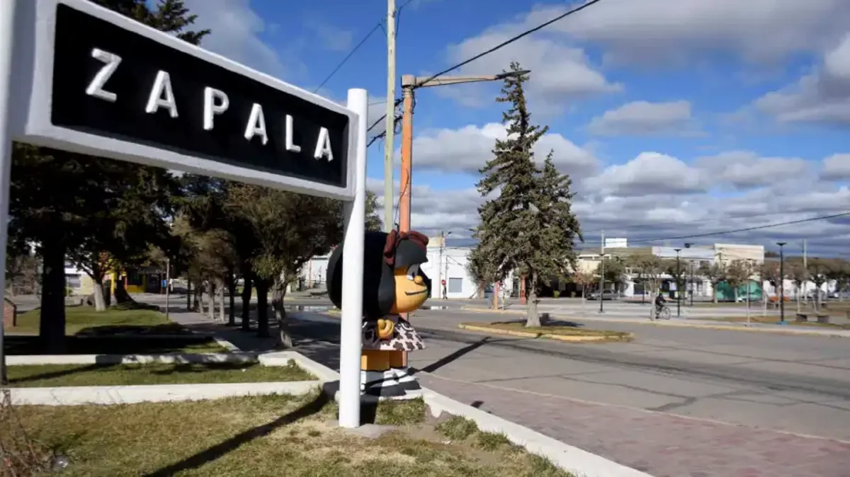 Hombre fallece tras ser apuñalado al defender a su hijo en un festival en Zapala