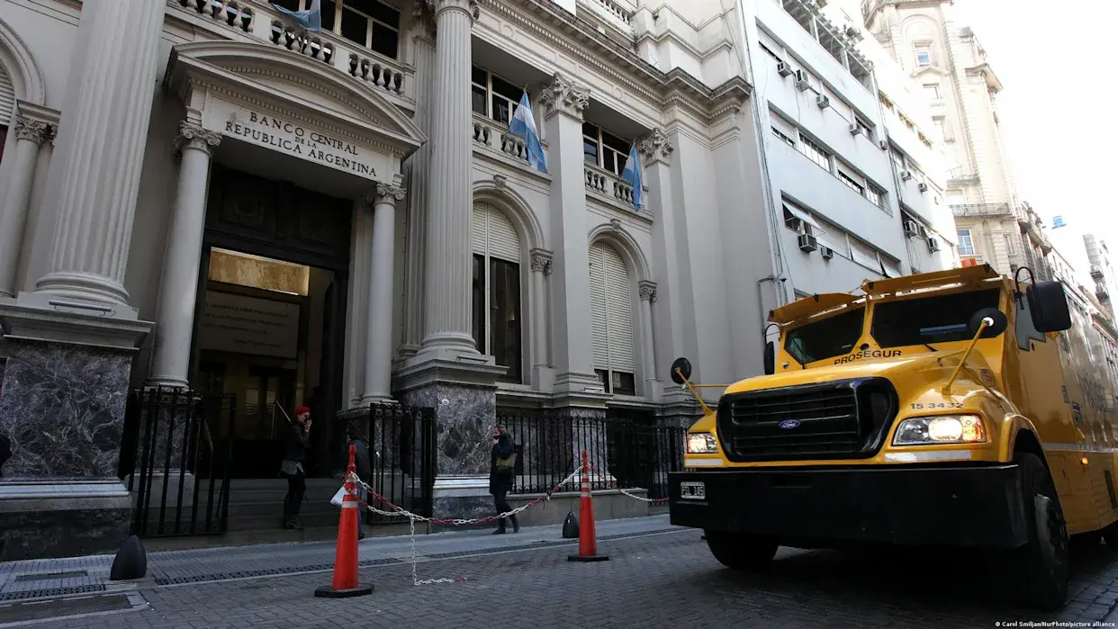 Argentina autoriza a su Tesoro a contraer deuda internacional por 5.000 millones de dólares