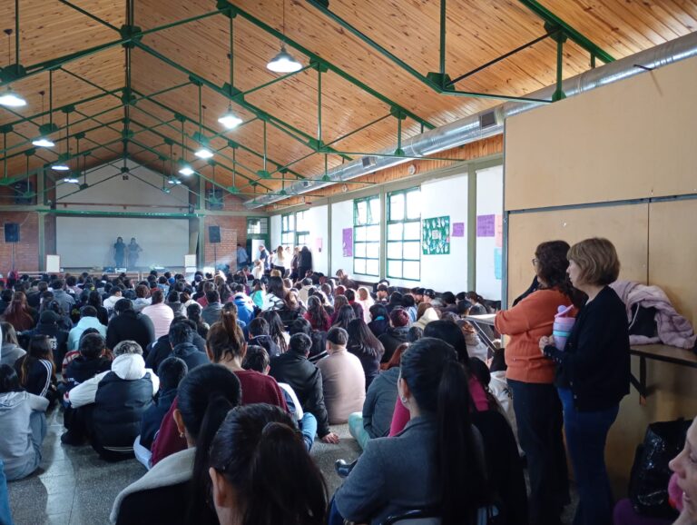 Estudiantes de Cutral Có participan en jornada sobre régimen penal juvenil