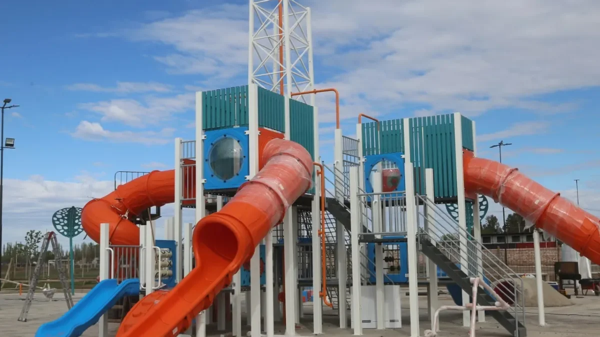 Inauguración de un espacio temático en el Parque del Oeste inspirado en Vaca Muerta