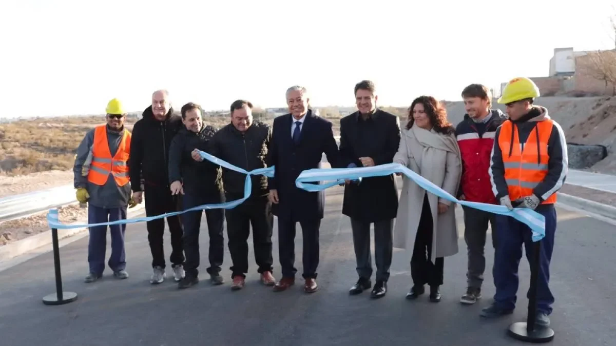 Inauguran la pavimentación de Pilmaiquén: mejora en la conexión con el centro y el oeste