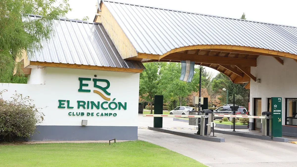 Inseguridad en Rincón Club de Campo: roban dinero y una camioneta que fue abandonada