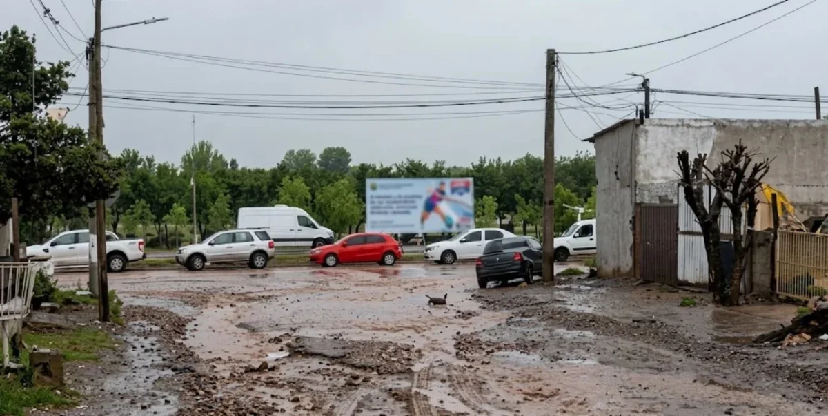 Inundaciones en Añelo causan caos: rutas cortadas y suspensión de clases en la zona