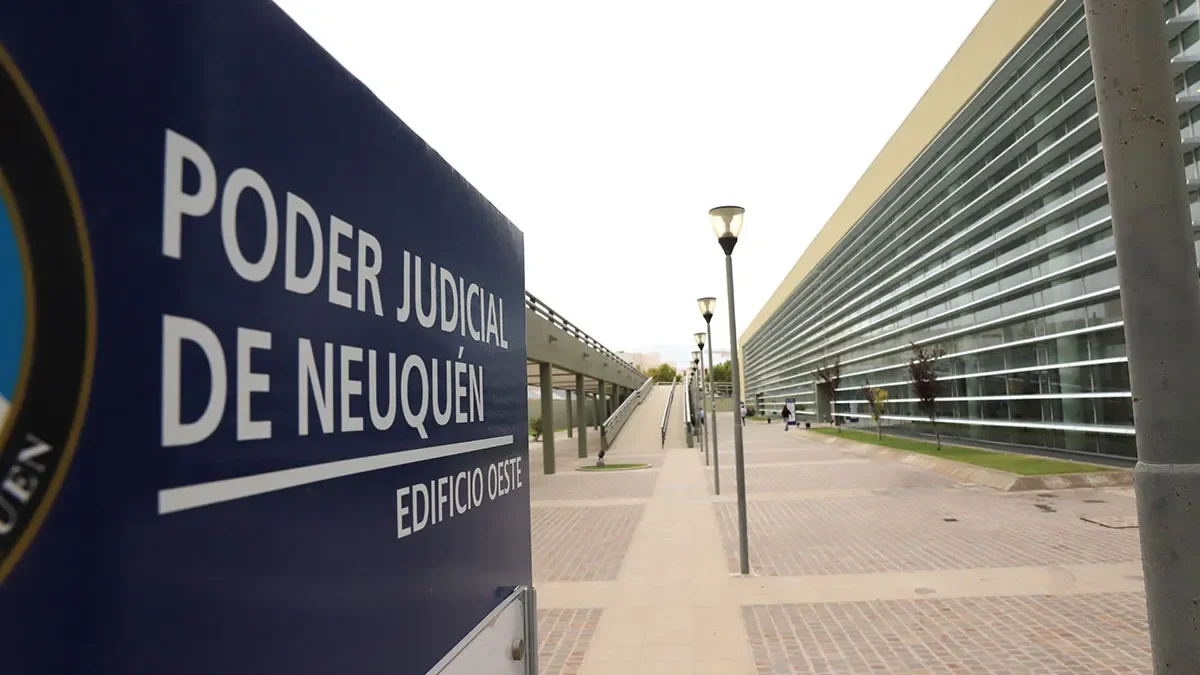 Juicio por crimen en Zapala: víctima apuñalada tras ser inmovilizada por su agresor