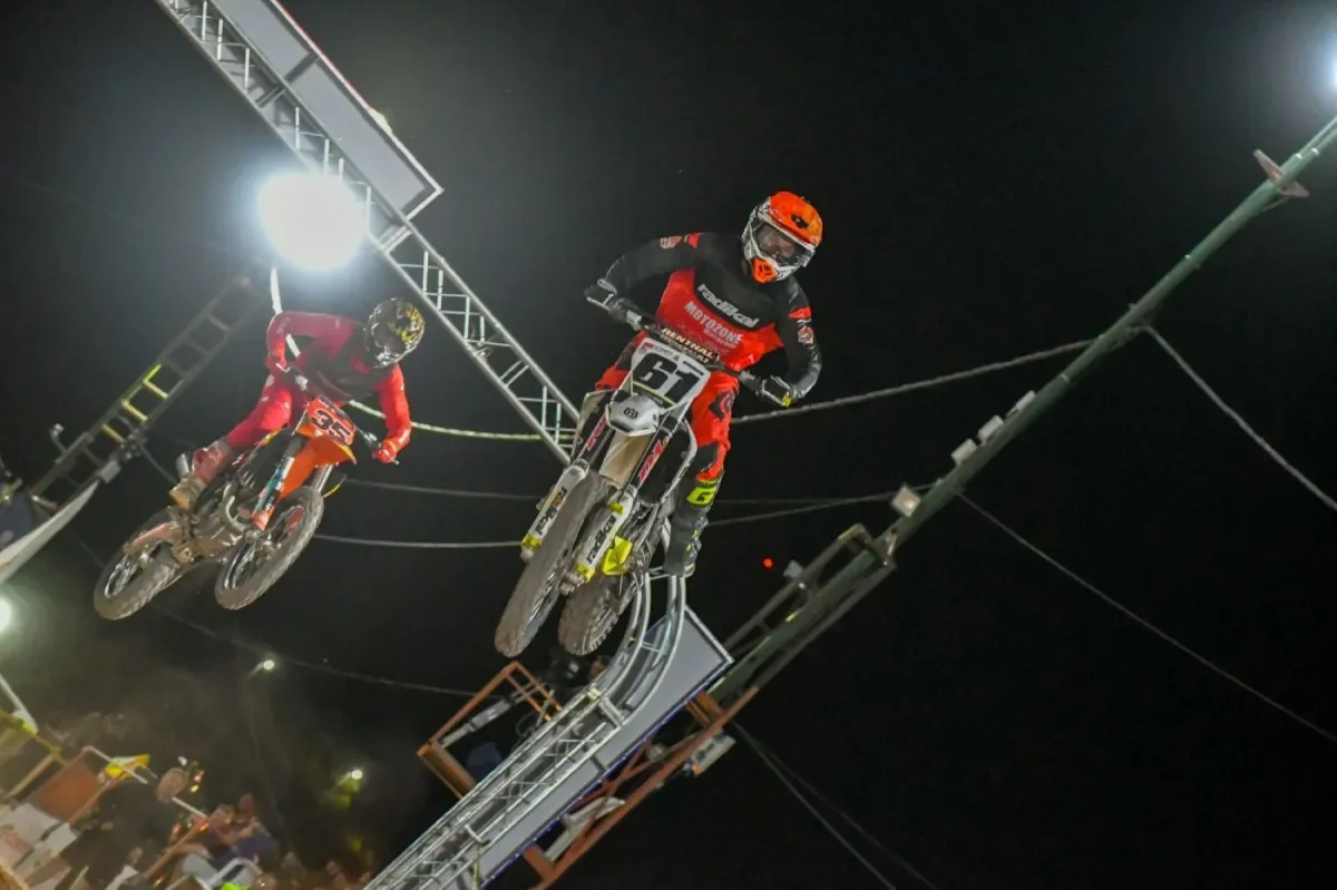 La Barda se prepara para recibir el esperado Supercross de verano