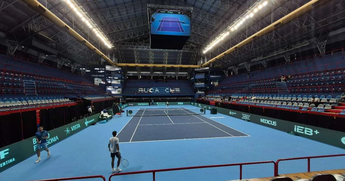 La cancha de la Copa Davis en Neuquén: un diseño único traído desde España