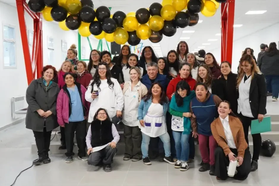 La escuela 313 vuelve a funcionar tras una millonaria obra de renovación