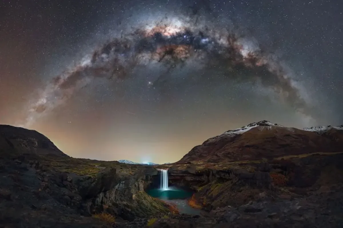 La impactante imagen del Salto del Agrio que deslumbra a nivel internacional