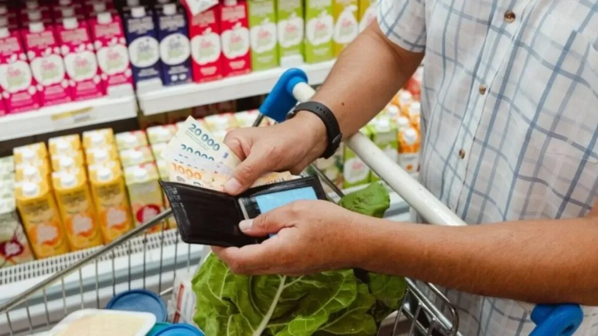 La inflación de abril muestra una mejora, aunque la economía sigue en crisis