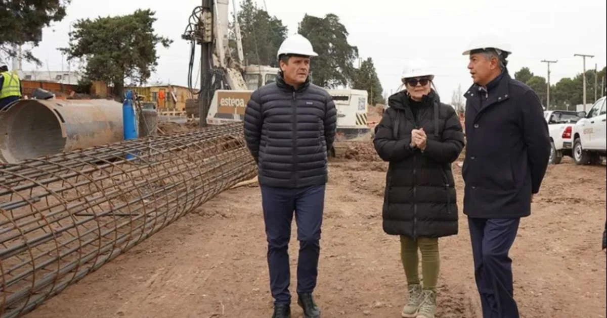 La política neuquina se refleja en la metáfora del Mundial