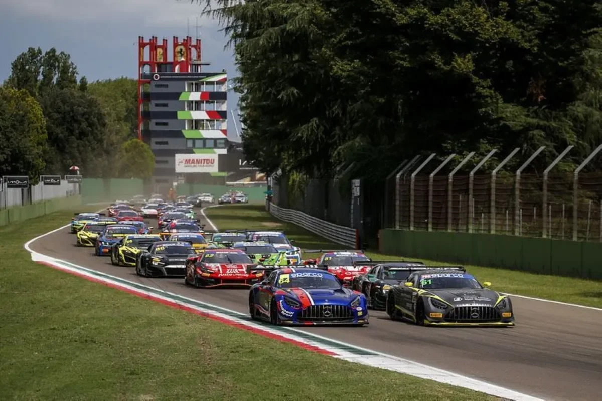 Lautaro De la Iglesia se prepara para su debut en Imola con un GT histórico