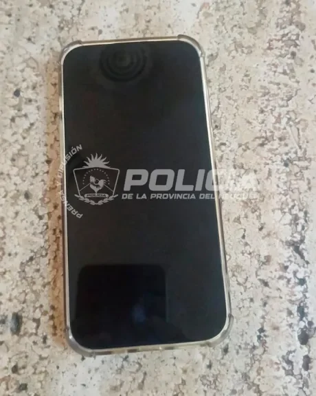 Le robaron el celular en pleno centro de Neuquén y le exigían 200 mil pesos para devolverlo - NoticiasNQN