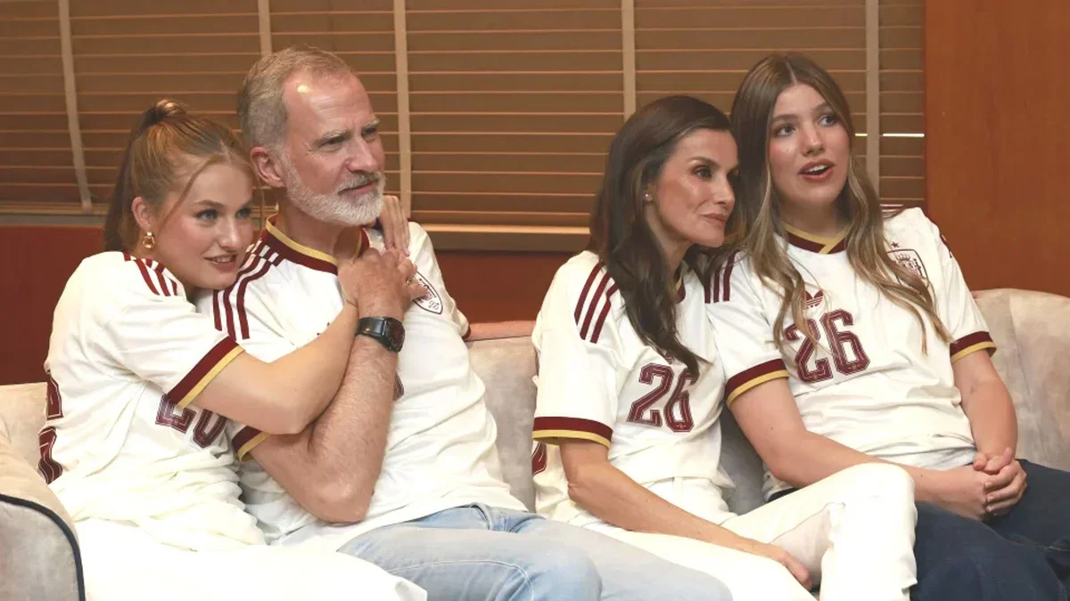 Leonor y Sofía inician su primer viaje internacional con los Reyes a Nueva York