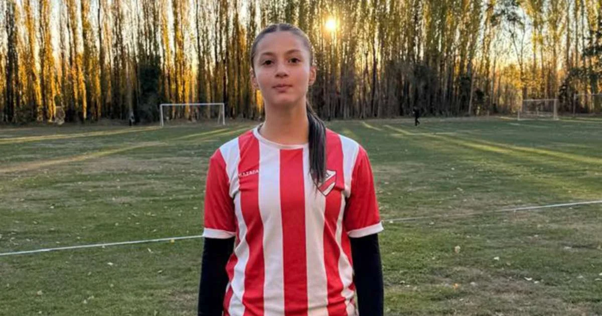 Lola Parra, futbolista neuquina, se prepara para su experiencia en Manchester City