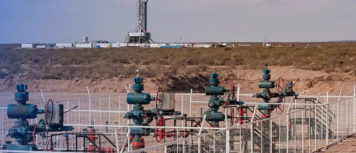 Loma Campana alcanza producción histórica de 100 mil barriles diarios en Vaca Muerta