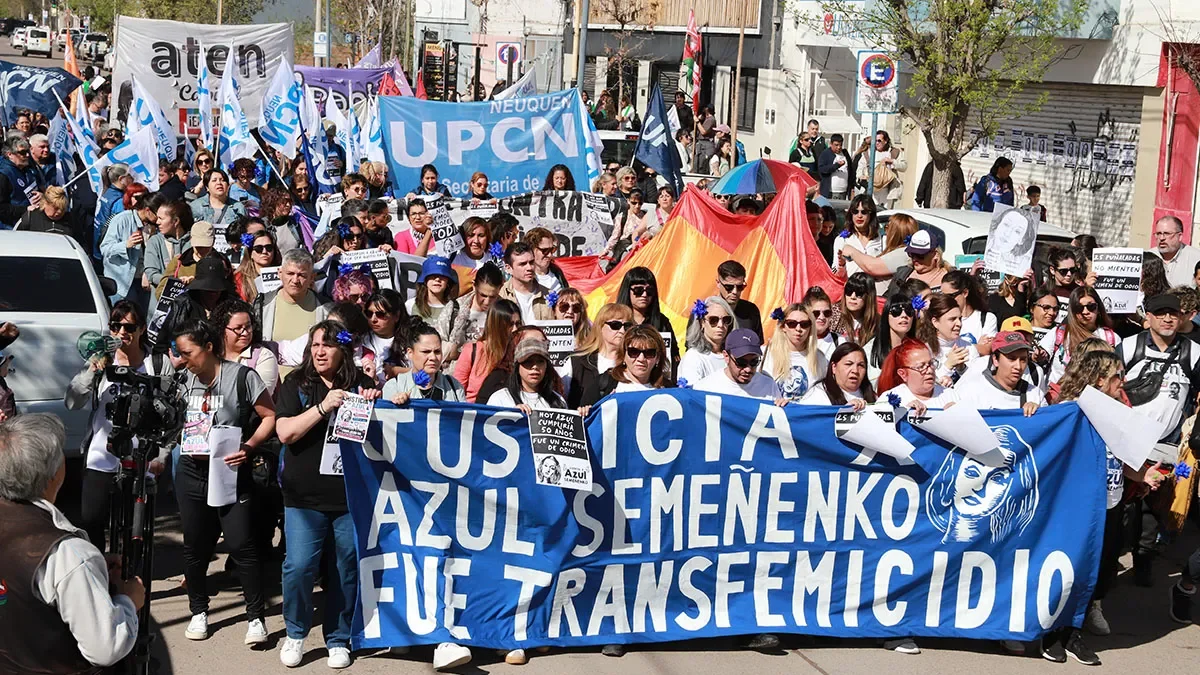 Marcha por justicia en Neuquén tras el transfemicidio de Azul Semeñenko