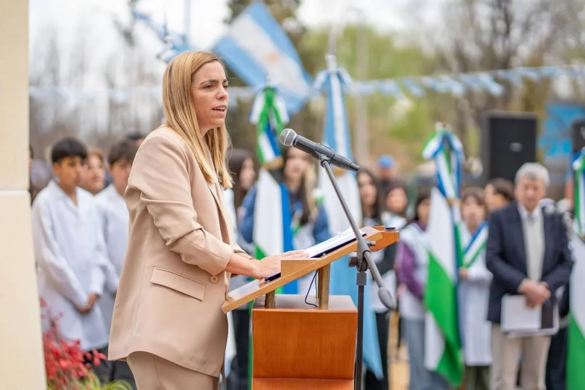 María Emilia Soria cuestiona a VMOS y sugiere un cambio en la política rionegrina