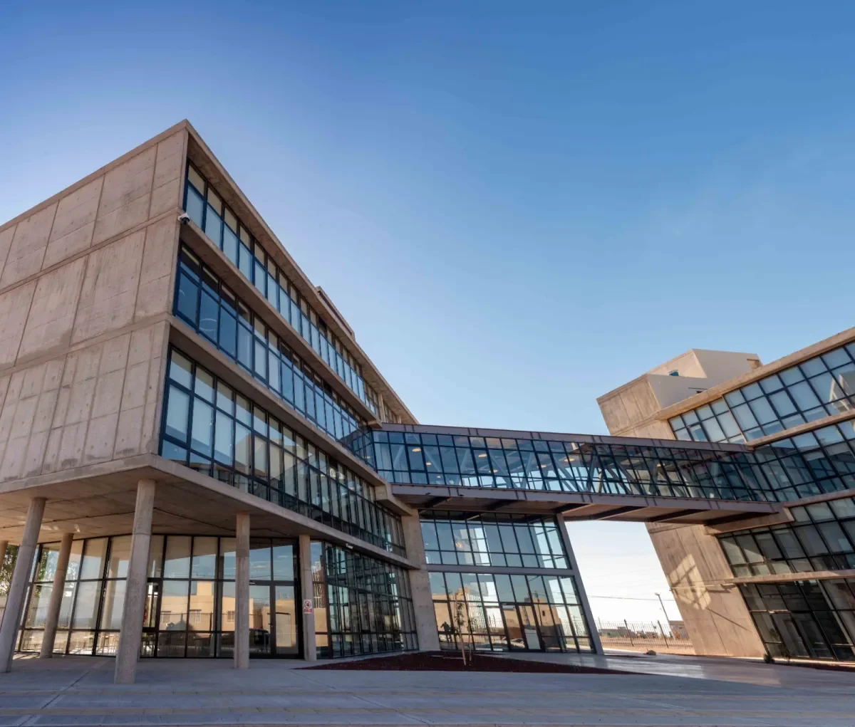 Marín destaca la importancia de la educación para el desarrollo de Vaca Muerta