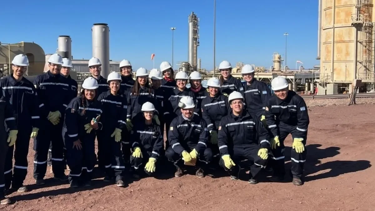 Más de 120 estudiantes de Ingeniería en Petróleo se reúnen en Neuquén para capacitación en Vaca Muerta