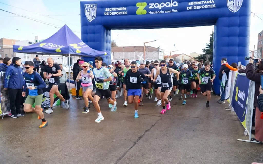 Más de 200 corredores participaron en la Media Maratón Aniversario en Zapala