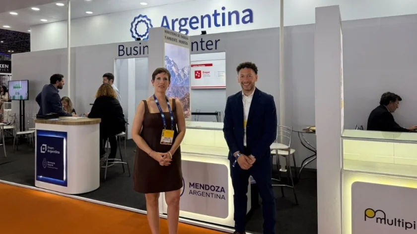Mendoza promociona el potencial de Vaca Muerta en feria internacional de energía
