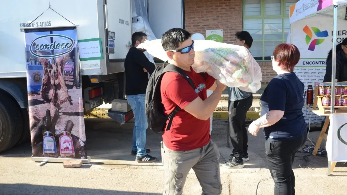 Mercado Concentrador ofrecerá chivitos y corderos para el asado mundialista