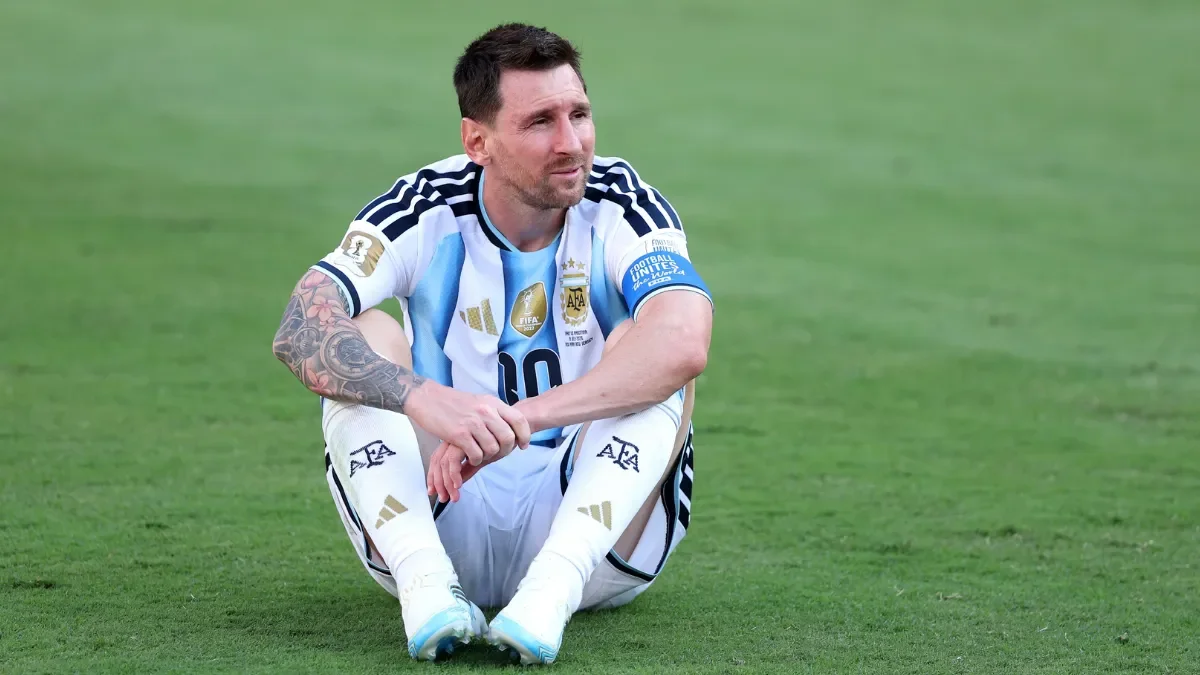 Messi se despide del estadio tras la derrota en la final del Mundial 2026