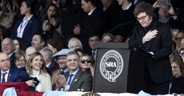 Milei denuncia campaña de odio internacional que afecta a la imagen de Argentina