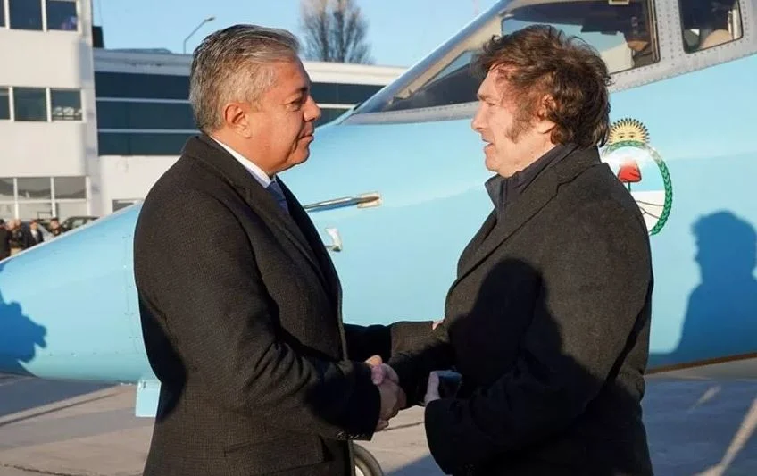 Milei y Figueroa celebran logros en Vaca Muerta en su visita a Neuquén