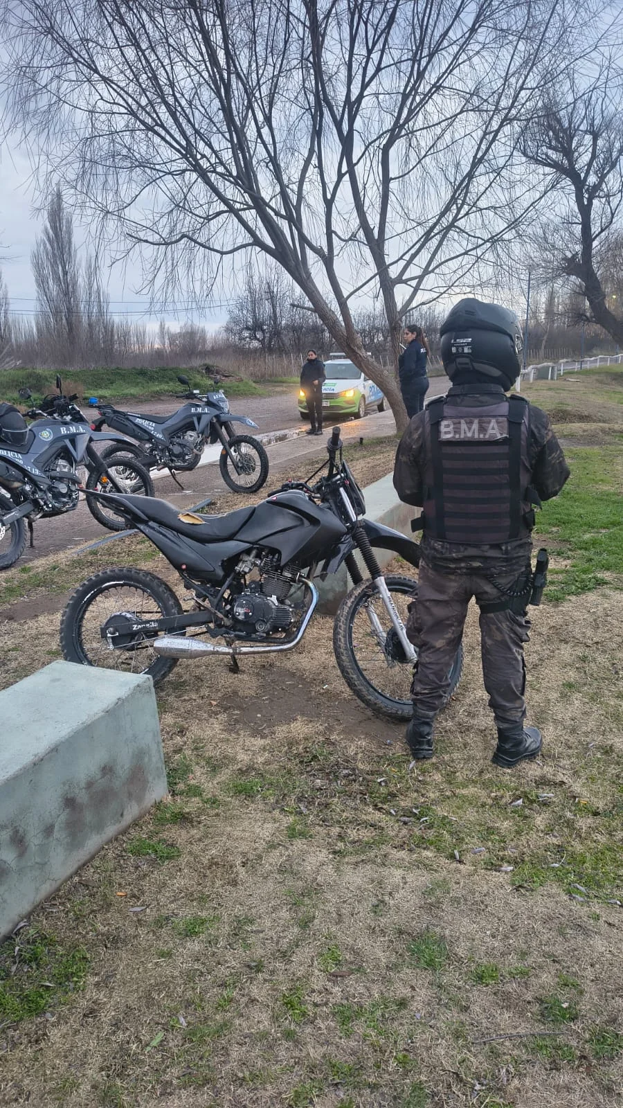 Moto robada recuperada por la policía en Neuquén