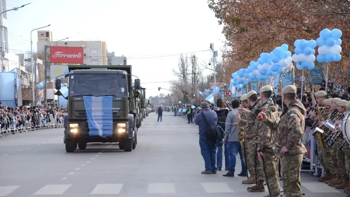 Neuquén conmemora el Día de la Independencia con un desfile cívico militar