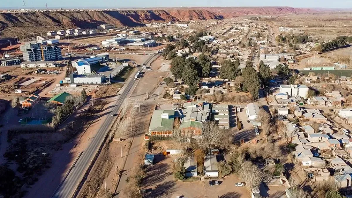 Neuquén inicia prueba con bitrenes en rutas de Vaca Muerta por seis meses