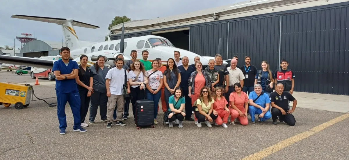 Neuquén lleva a cabo un innovador operativo médico para trasladar a paciente con corazón artificial