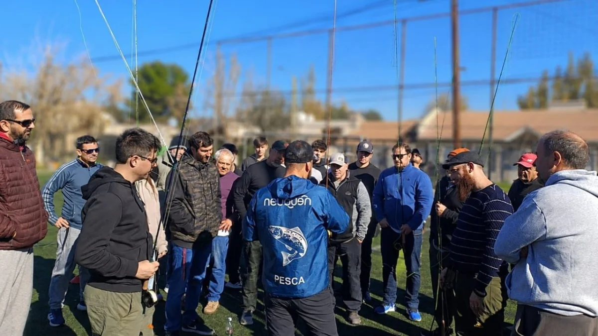 Neuquén potencia la pesca con mosca: se duplican los aficionados capacitados