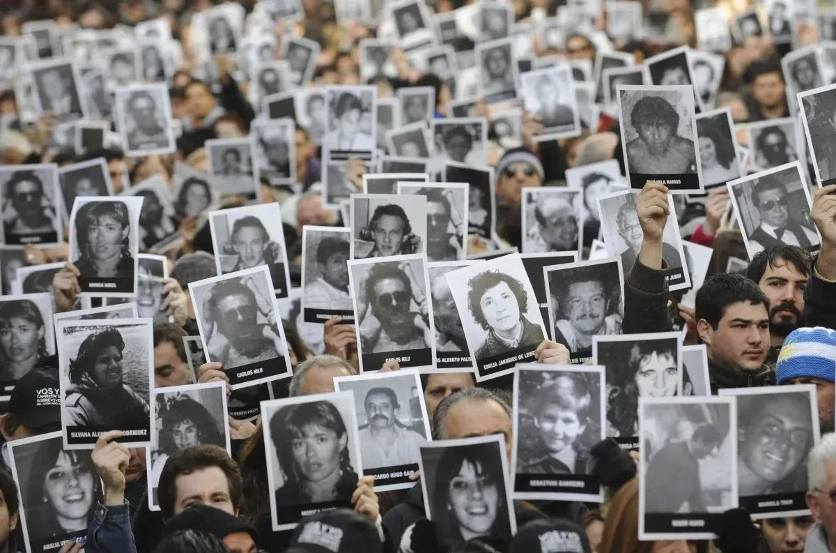 Neuquén recuerda a las víctimas de la AMIA y renueva el pedido de justicia