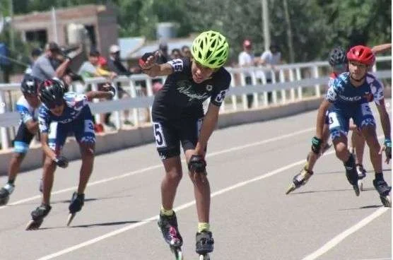 Neuquén se destaca en el torneo Federativo de Patín Carrera en Mar del Plata